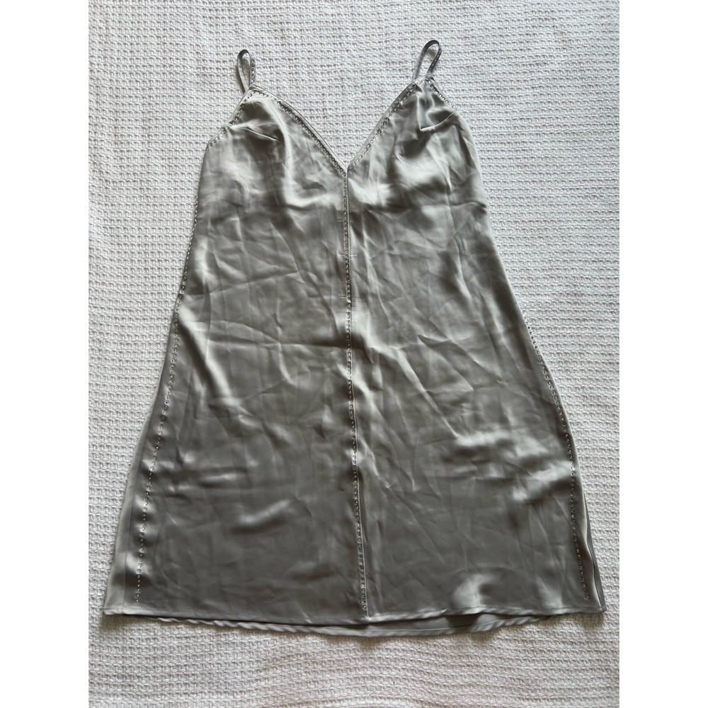 Slip w/ rhinostones